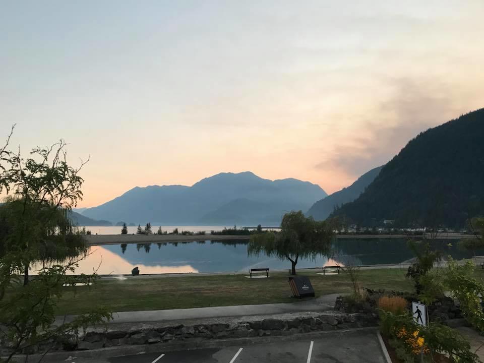 Spring Villa Hotel Harrison Hot Springs Exterior foto